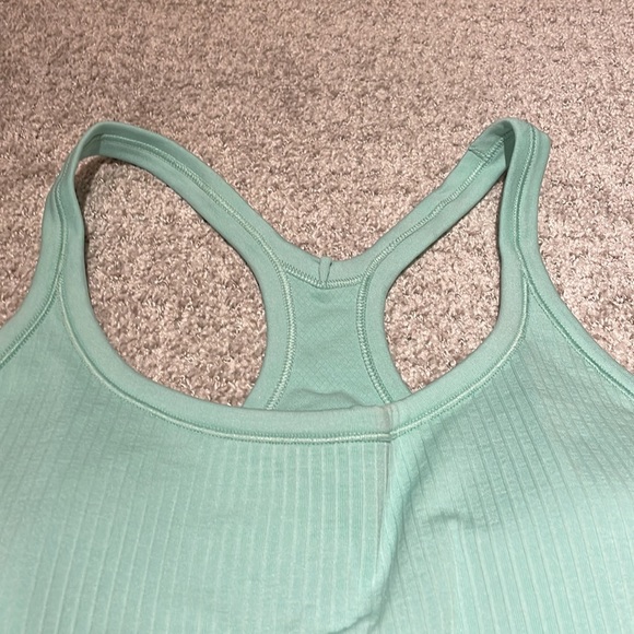 LULULEMON tank - Picture 3 of 5